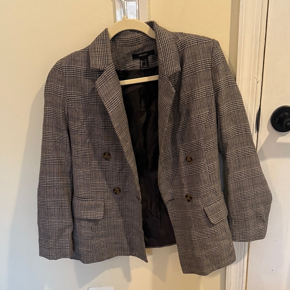 Forever 21 Women's Classic Plaid Blazer